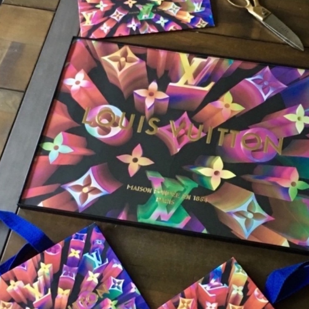 Custom wall art made from authentic designer bags and boxes 🖼️ 🛍️ - Picture 3 of 5